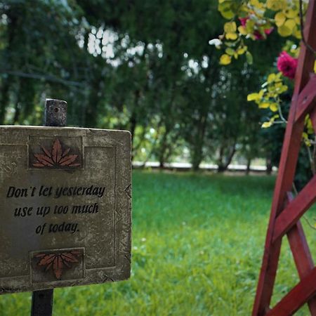 Отель Indeep Club Cumpana  Экстерьер фото