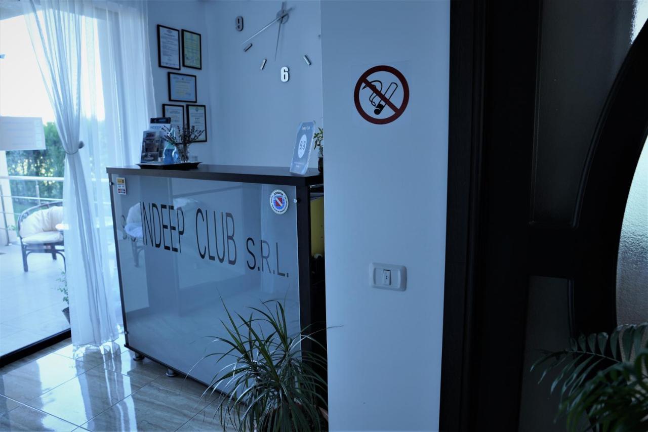 Отель Indeep Club Cumpana  Экстерьер фото